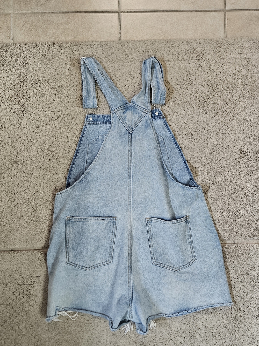 Wild Fable Denim Short Overalls – Light Wash | Size Medium - Picture 7 of 8